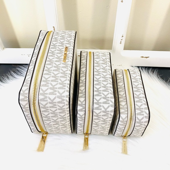 Michael Kors Travel Cubes & Jewelry Case Set - Picture 5 of 15